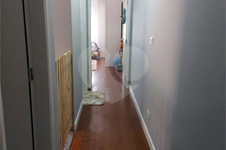 Sobrado à venda com 3 quartos em Vila Vitório Mazzei, São Paulo, SP