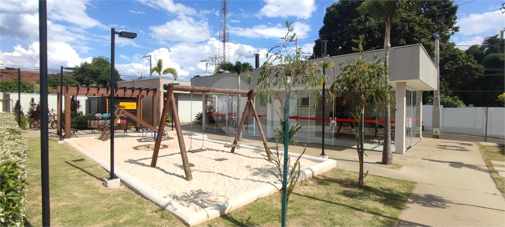 Apartamento com 2 dormitórios