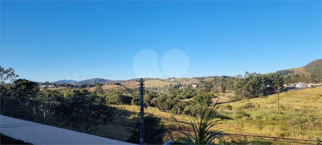 Casa à venda com 4 suítes no condomínio Osato, Atibaia - SP