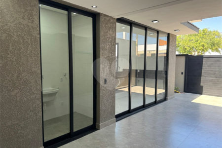 Casa à venda com 3 quartos, sendo 1 suíte, no condomínio Terras de São Francisco, Sorocaba - SP