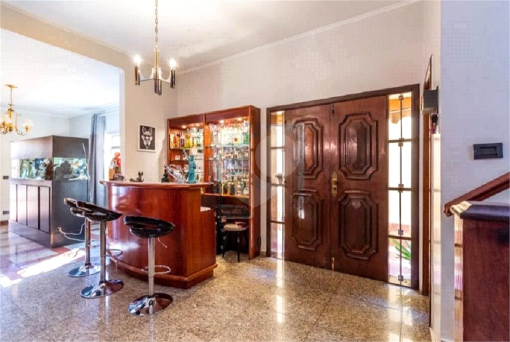 Sobrado à venda com 5 quartos, sendo 4 suítes, em Vila Galvão, Guarulhos, SP