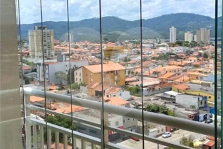Apartamento à venda com 3 quartos, sendo 1 suíte,  em Parque Santana, Mogi das Cruzes, SP