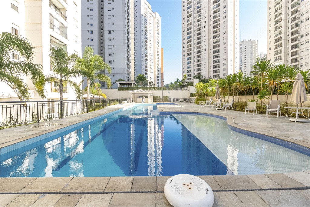 Apartamento à venda com 3 quartos, sendo 1 suíte, em Jardim Parque Morumbi, São Paulo, SP