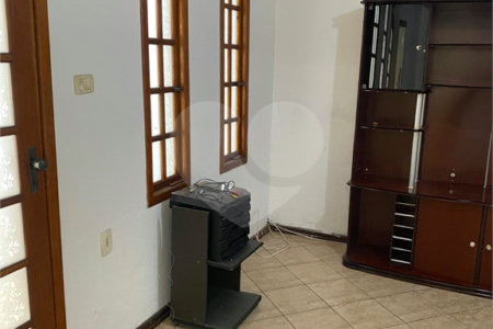 Casa à venda com 2 quartos em Vila Maringá, Jundiaí, SP
