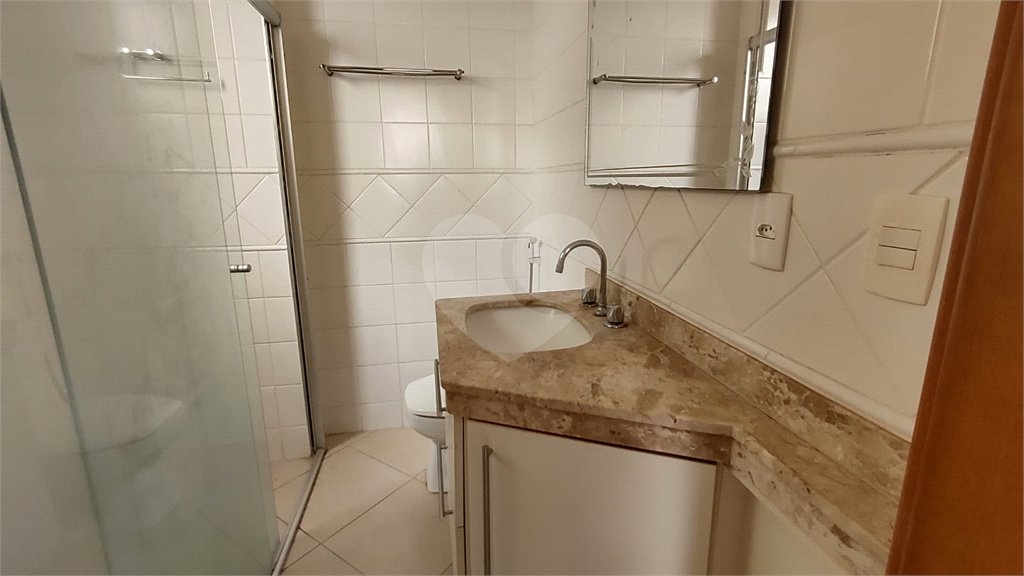 Apartamento à venda com 3 quartos, sendo 1 suíte, no Centro, Araraquara, SP