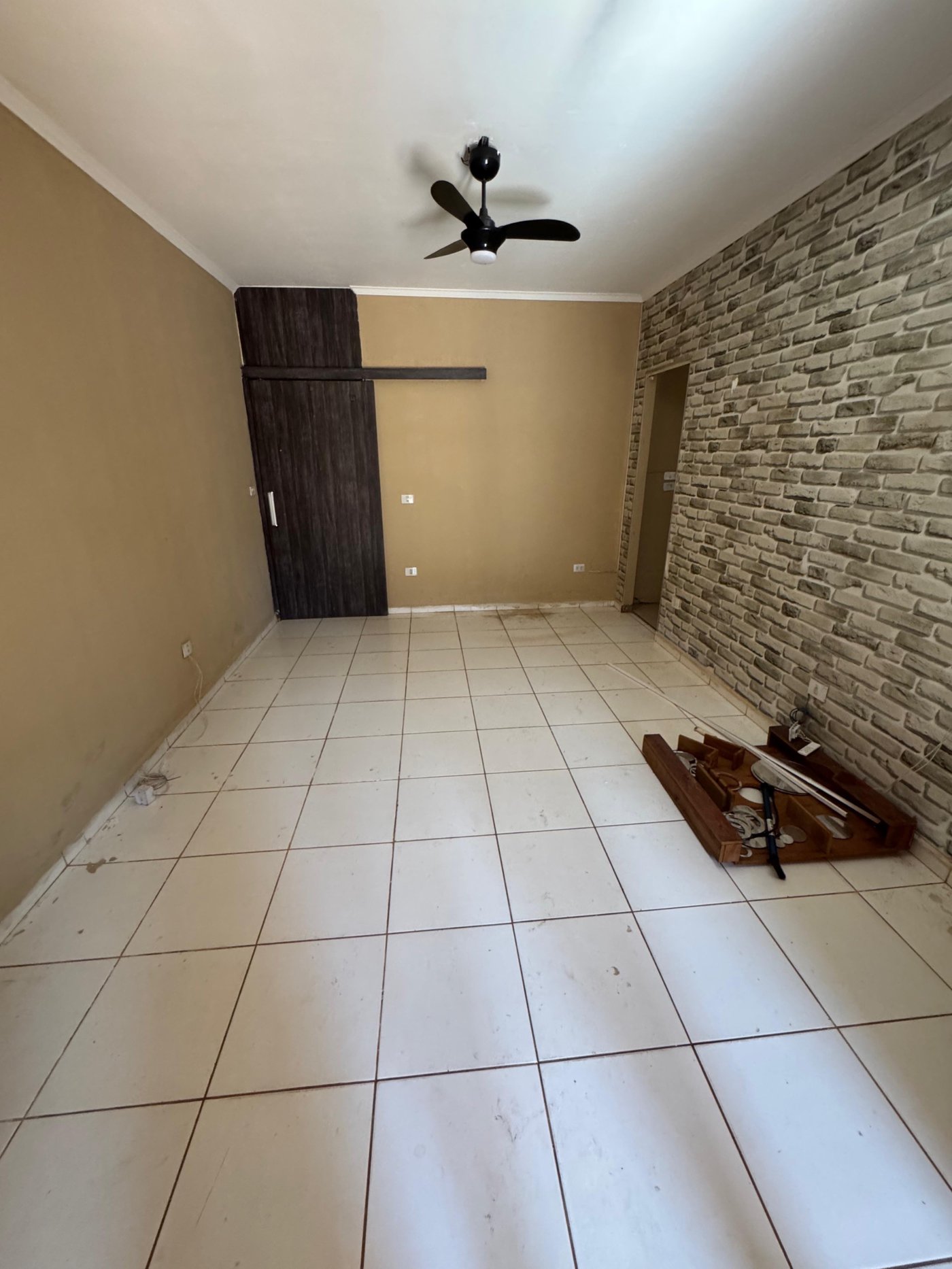 Casa para alugar com 3 quartos, sendo 1 suíte,  em Santa Luzia, Três Lagoas, MS