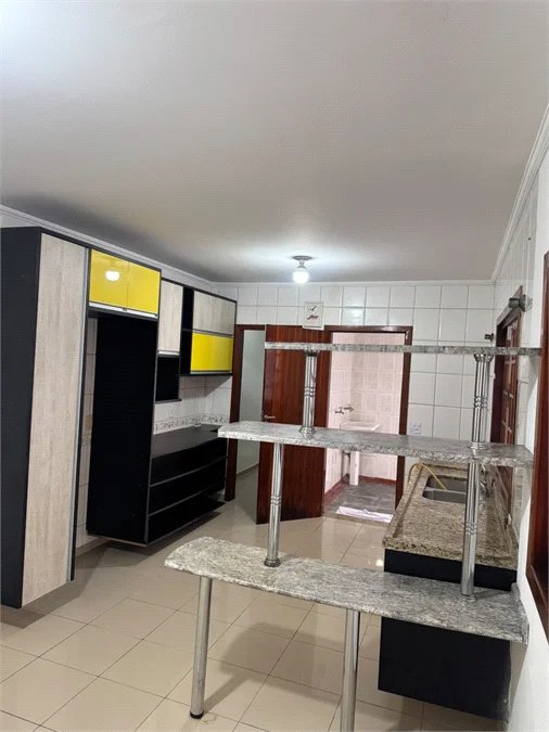 Sobrado à venda ou para alugar com 3 suítes em Vila Sônia, São Paulo, SP