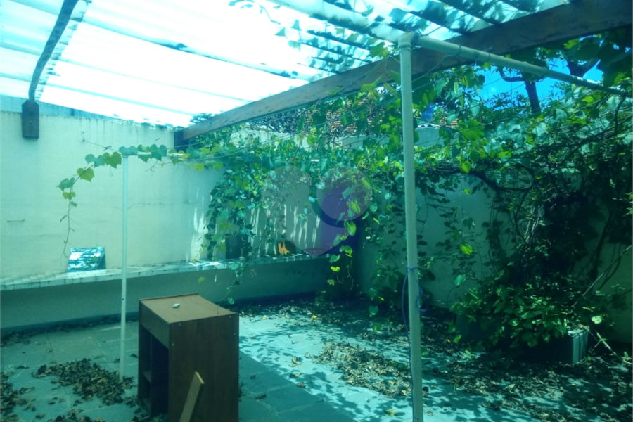 Sobrado à venda com 4 quartos em Jardim França, São Paulo, SP