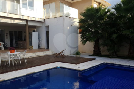 Casa à venda com 5 suítes no condomínio Vale do Sol, Bom Jesus dos Perdões - SP