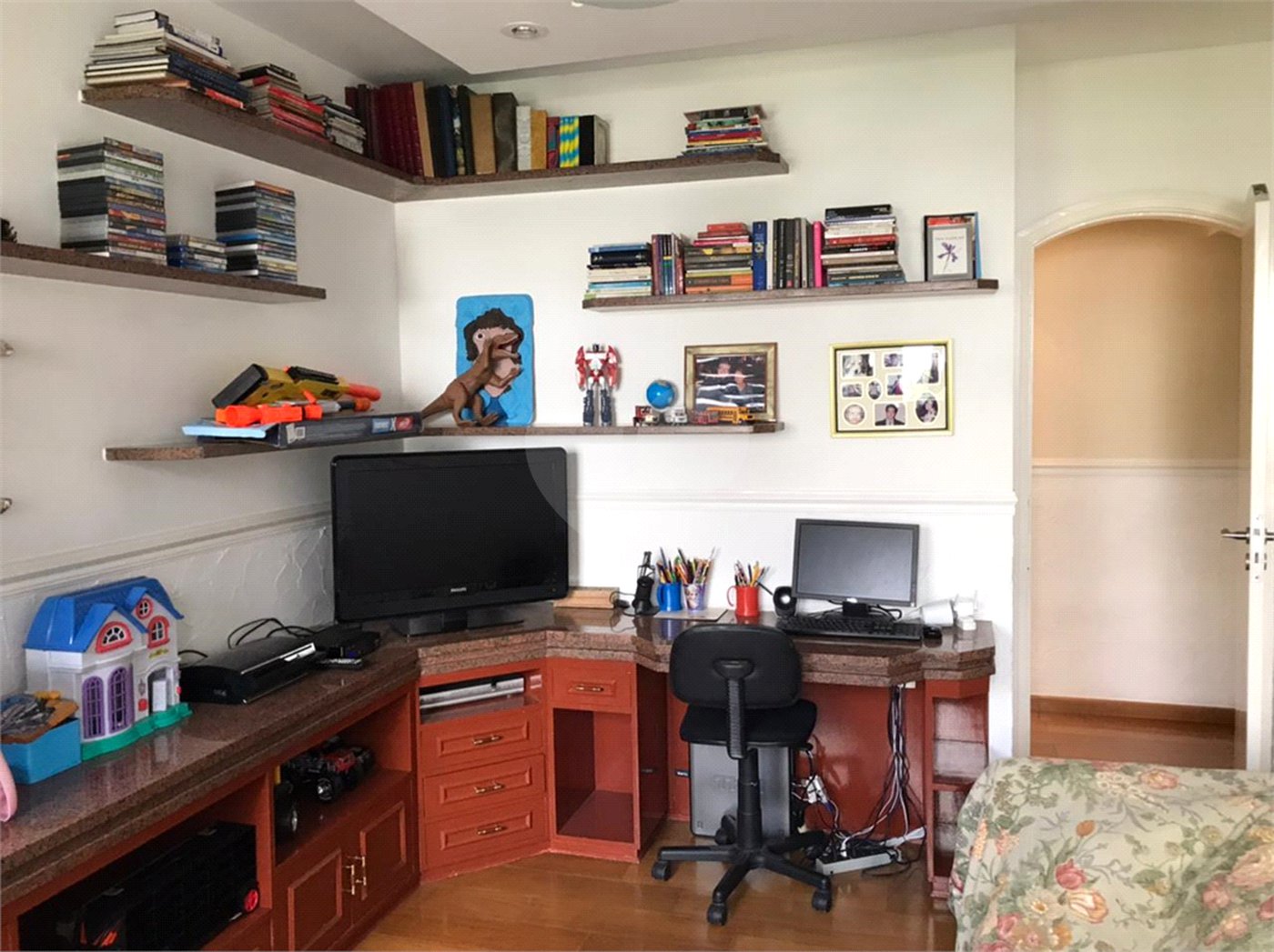 Apartamento à venda com 4 quartos, sendo 3 suítes, em Indianópolis, São Paulo, SP
