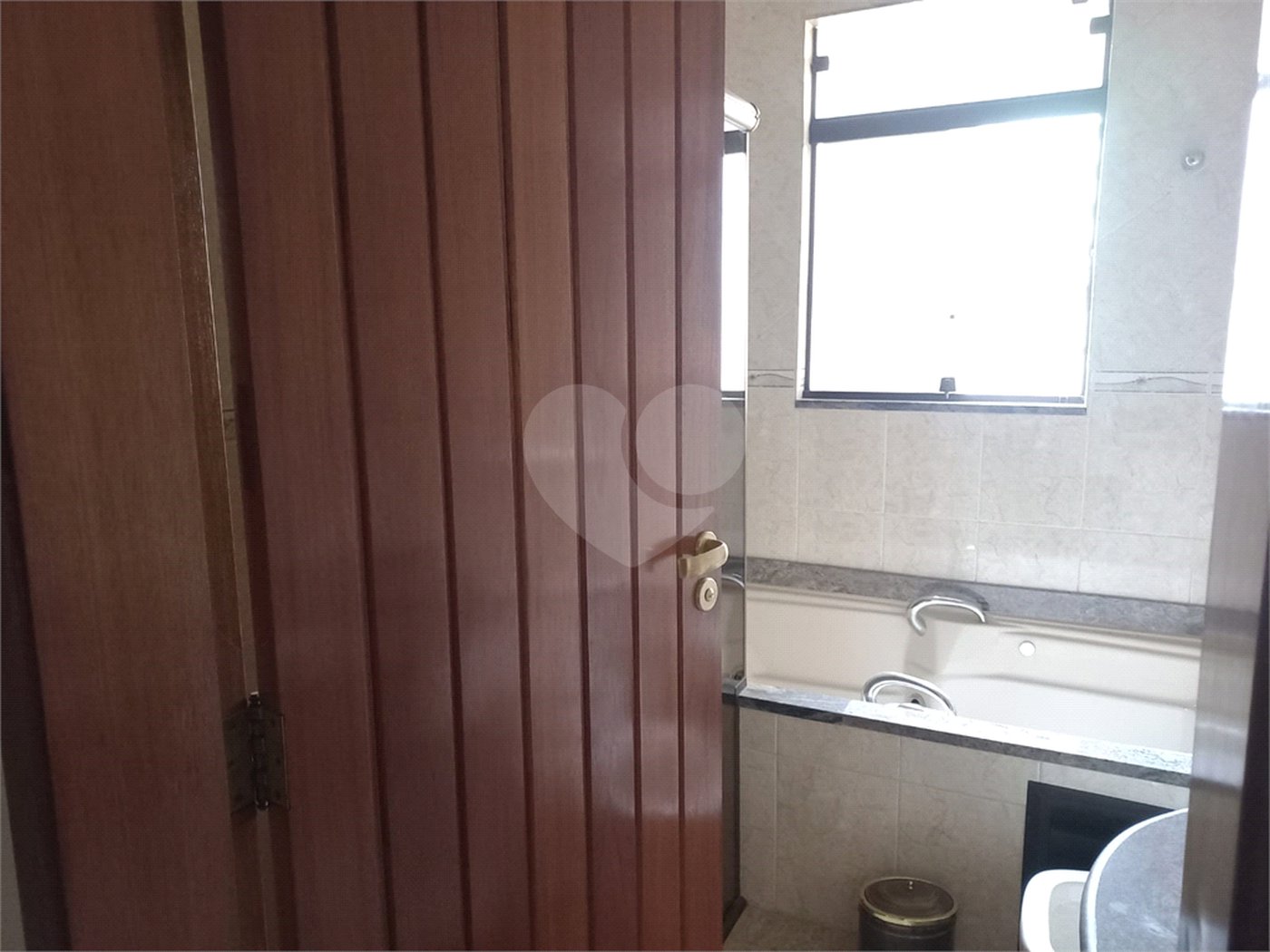 Sobrado à venda com 3 quartos, sendo 2 suítes, em Parada Inglesa, São Paulo, SP