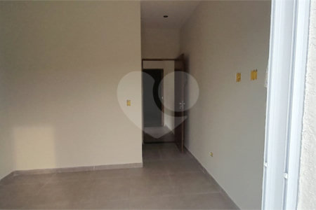 Casa à venda com 2 suítes em Vila Santa Helena, Atibaia, SP