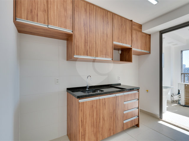 Apartamento à venda com 3 quartos, sendo 1 suíte,  em Chácara Santo Antônio, São Paulo, SP