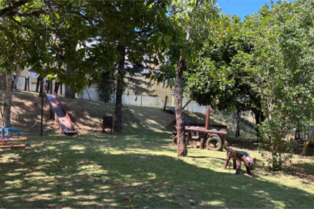 Sobrado à venda com 3 quartos, sendo 1 suíte, no condomínio Villagio da Granja, Cotia - SP