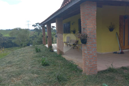 Chácara à venda com 4 quartos, sendo 1 suíte,  em Loteamento Quinta da Mata, Ibiúna, SP