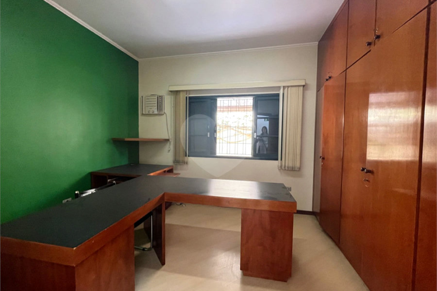 Sobrado à venda com 4 quartos, sendo 1 suíte, em Vila Guilherme, São Paulo, SP