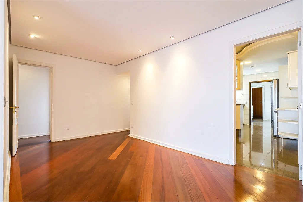 Apartamento à venda com 4 quartos, sendo 3 suítes, em Brooklin Paulista, São Paulo, SP