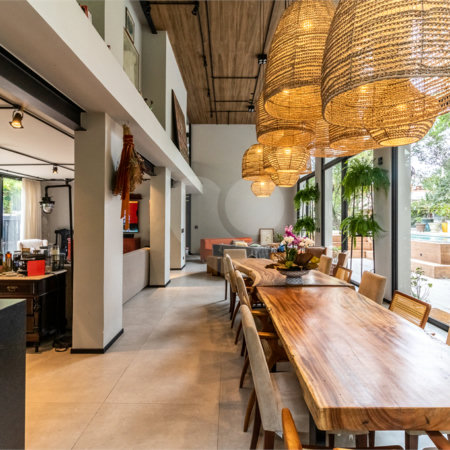 Casa à venda com 4 suítes no condomínio Granja do Morumbi, São Paulo - SP