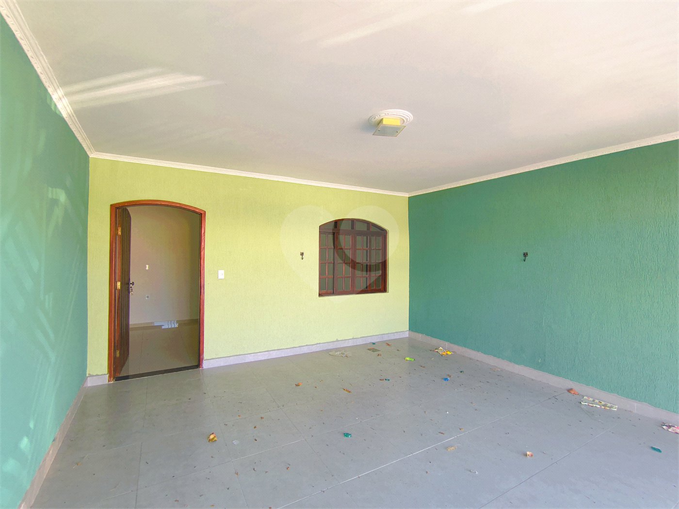 Sobrado à venda com 3 quartos, sendo 1 suíte,  em Jardim Alice, Indaiatuba, SP