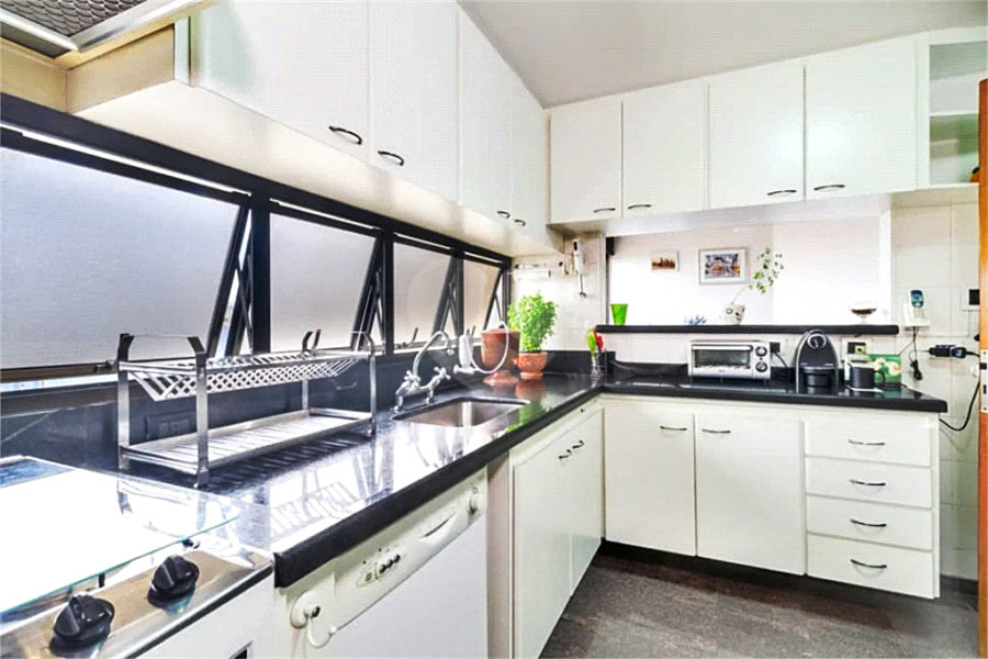 Apartamento à venda com 4 quartos, sendo 3 suítes, em Santana, São Paulo, SP