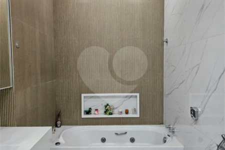 Apartamento à venda com 3 quartos, sendo 1 suíte, em Copacabana, Rio de Janeiro, RJ
