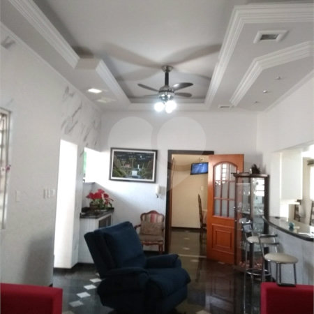 Sobrado à venda com 3 quartos, sendo 2 suítes, no Centro, Araraquara, SP