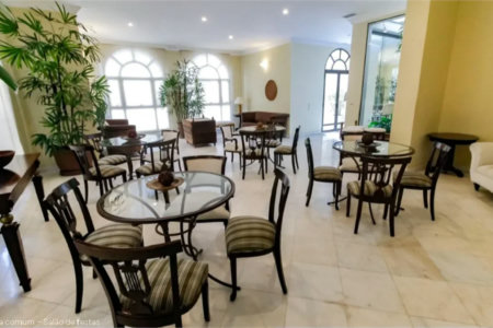 Apartamento à venda com 3 quartos, sendo 1 suíte,  em Vila Andrade, São Paulo, SP