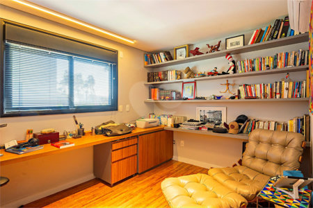 Casa à venda com 3 suítes no condomínio Reserva 8, São Paulo - SP