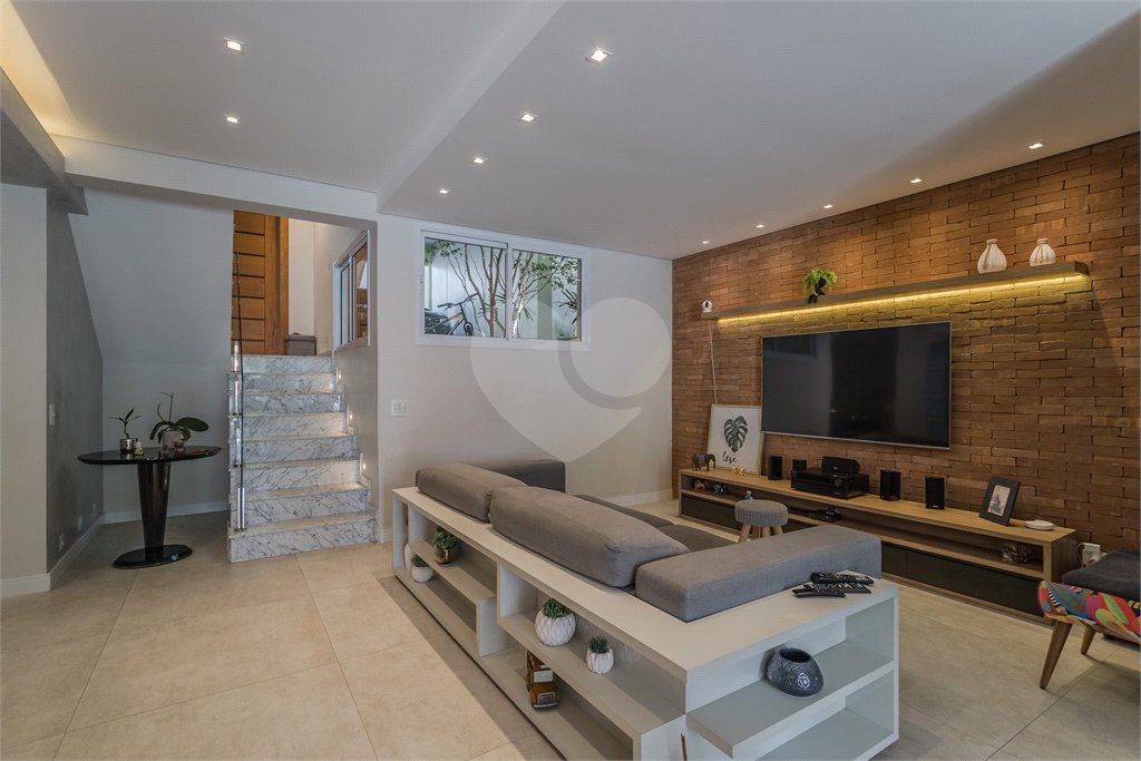 Casa à venda com 4 suítes em Jardim Prudência, São Paulo, SP