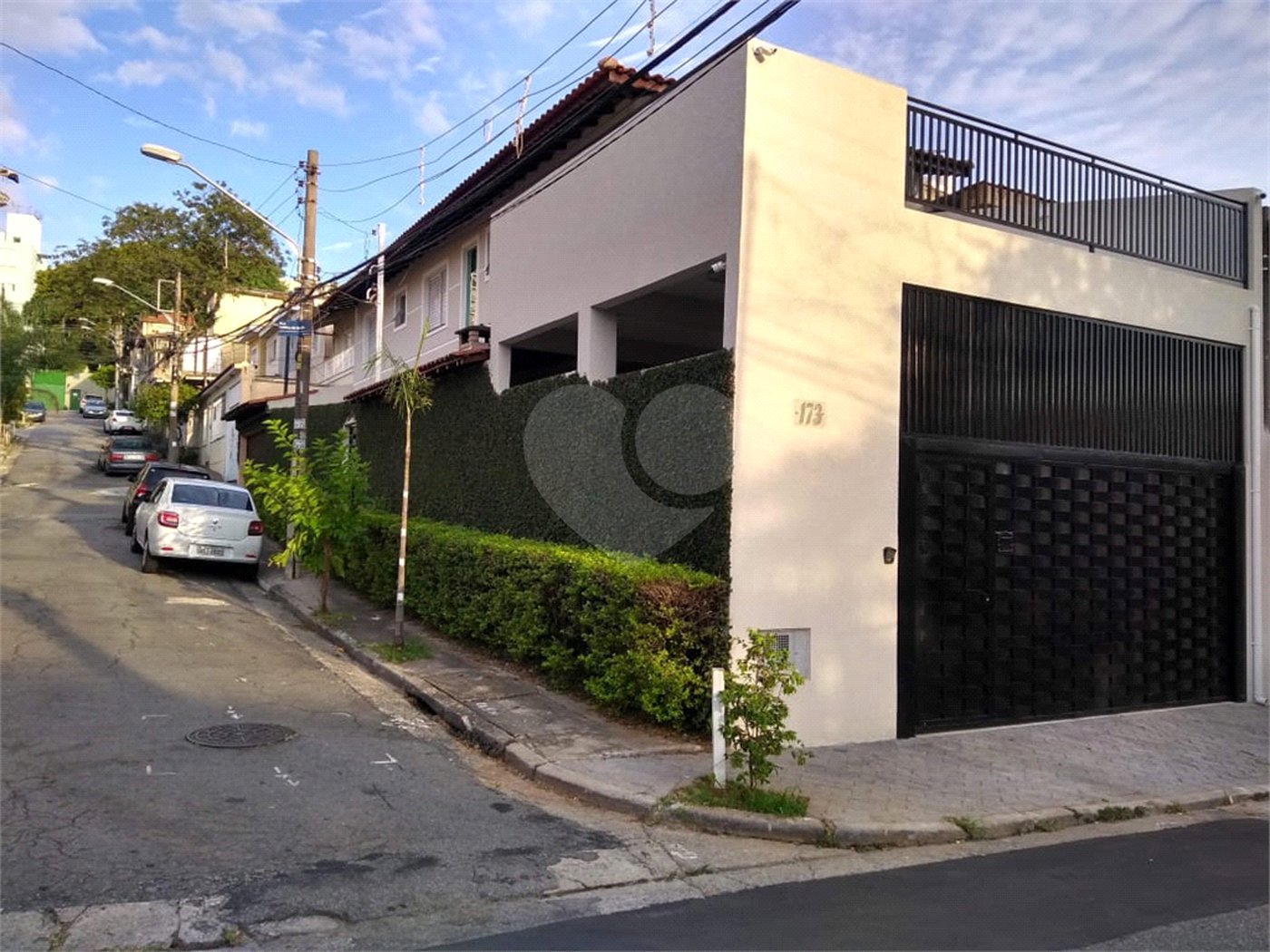 Casa à venda com 3 quartos, sendo 1 suíte,  no condomínio Casa de Rua, São Paulo - SP