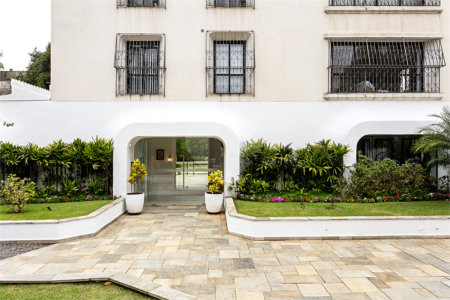 Apartamento à venda com 3 quartos, sendo 1 suíte, em Alto da Boa Vista, São Paulo, SP