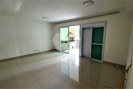 Apartamento à venda com 3 quartos, sendo 2 suítes, em Santa Teresinha, São Paulo, SP