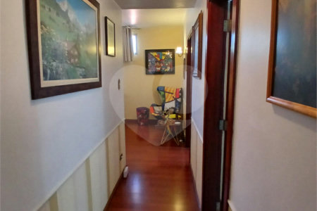 Sobrado à venda com 4 quartos, sendo 2 suítes, em Jardim Leonor, São Paulo, SP