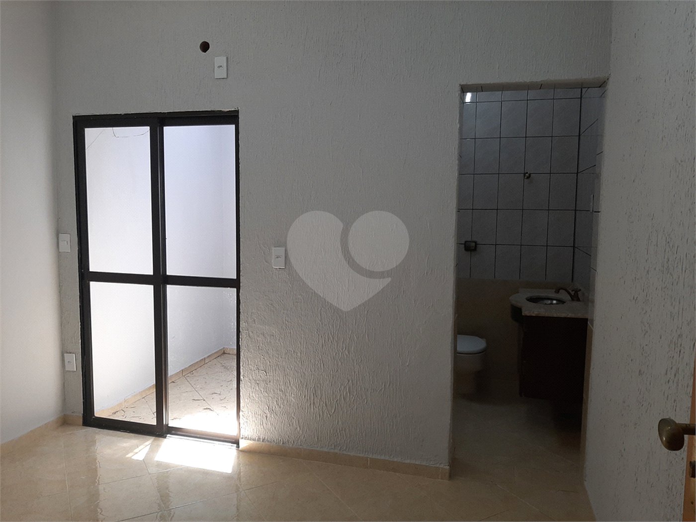 Casa Térrea à venda com 3 quartos, sendo 1 suíte, em Vila Isolina Mazzei, São Paulo, SP
