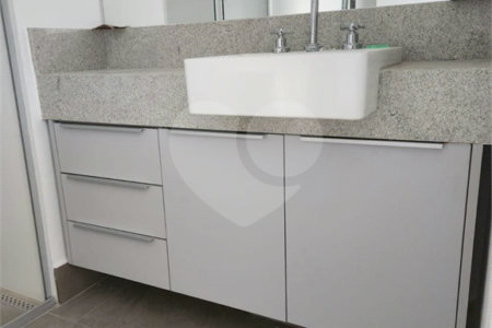 Apartamento à venda com 1 quarto em Indianópolis, São Paulo, SP