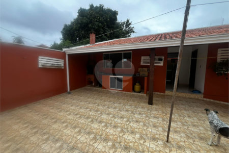 Casa à venda com 3 quartos, sendo 1 suíte, em Jardim Itália, Itapetininga, SP
