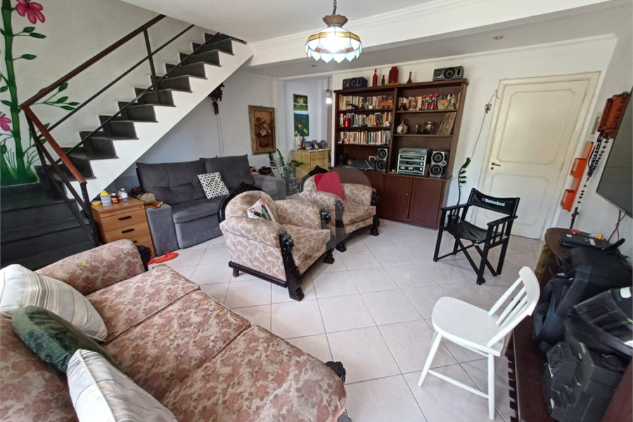 Sobrado à venda com 4 quartos, sendo 1 suíte, em Perdizes, São Paulo, SP