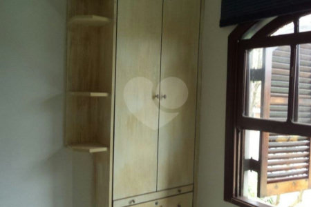 Sobrado à venda com 3 quartos, sendo 1 suíte, em Parada Inglesa, São Paulo, SP