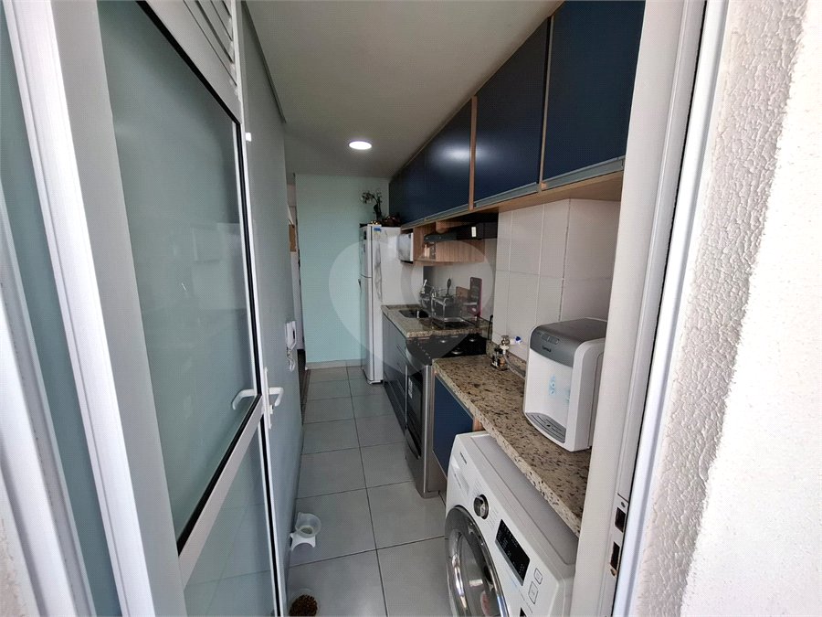 Apartamento à venda com 2 quartos em Vila Carmosina, São Paulo, SP