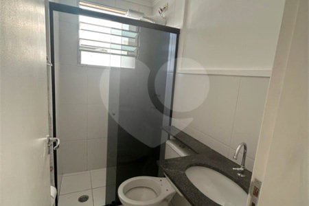 Apartamento à venda ou para alugar com 3 quartos, sendo 1 suíte,  em Vila Mogilar, Mogi das Cruzes, SP