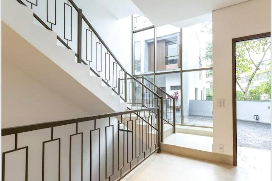 Casa à venda com 3 quartos, sendo 2 suítes, no condomínio Residencial Erika, São Paulo - SP