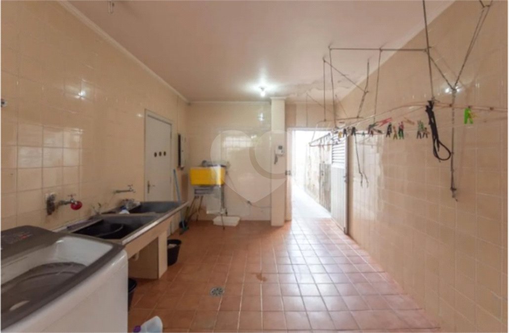 Casa à venda com 5 quartos, sendo 3 suítes, em Vila Santo Estéfano, São Paulo, SP