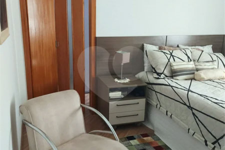 Sobrado à venda com 3 quartos, sendo 2 suítes, em Parada Inglesa, São Paulo, SP