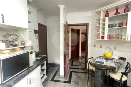 Casa à venda com 4 suítes no condomínio Vivendas do Lago, Sorocaba - SP