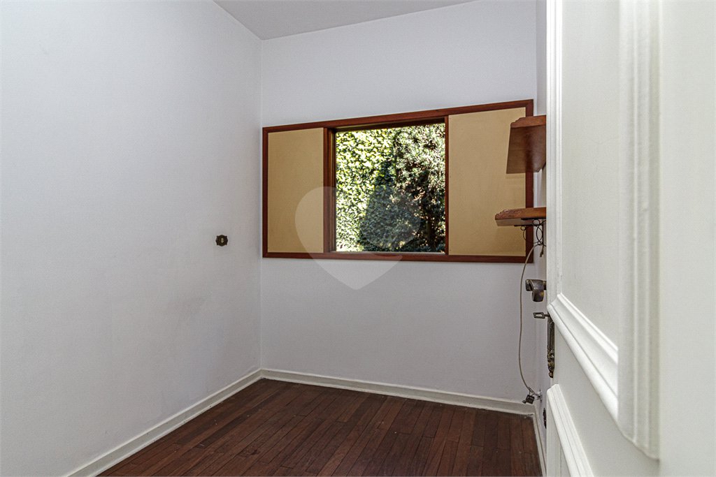Casa Térrea à venda com 4 quartos, sendo 1 suíte, em Jardim Marajoara, São Paulo, SP