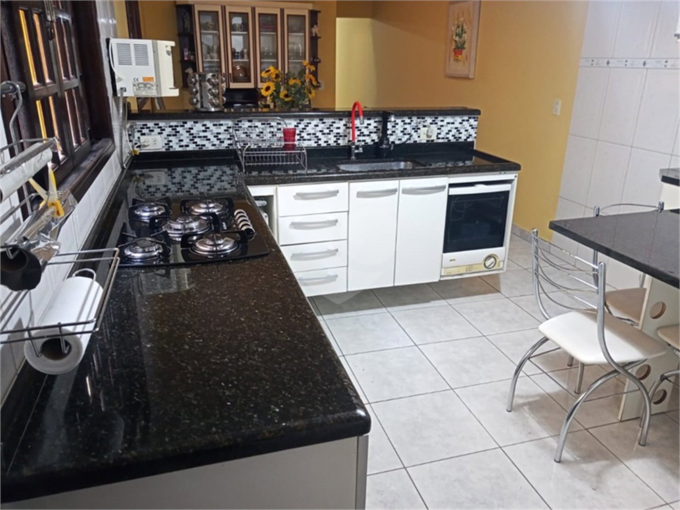 Sobrado à venda com 3 quartos, sendo 1 suíte, em Parque Continental II, Guarulhos, SP