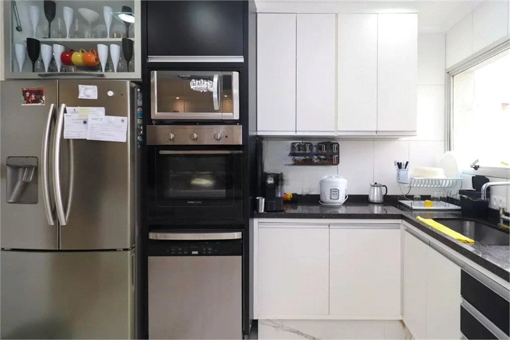 Apartamento à venda ou para alugar com 3 quartos, sendo 1 suíte, em Vila Madalena, São Paulo, SP
