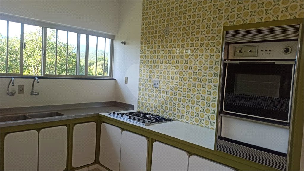 Casa à venda com 4 quartos, sendo 1 suíte, em Vila Santista, Atibaia, SP