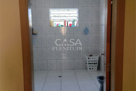 Casa à venda com 4 quartos, sendo 1 suíte, em Parque das Laranjeiras, Sorocaba, SP
