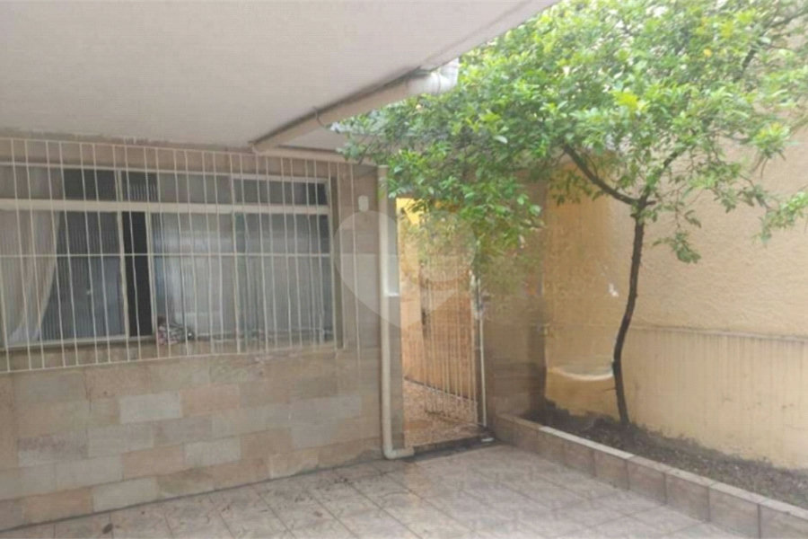 Sobrado à venda com 3 quartos, sendo 1 suíte, em Parque Edu Chaves, São Paulo, SP